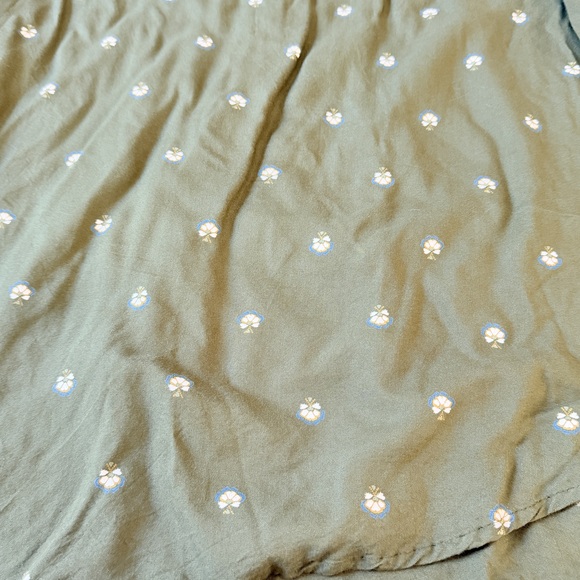 Sonoma earthy green Loose Ditzy Floral Cottagecore Cap short sleeve Sleeve top - Picture 7 of 7